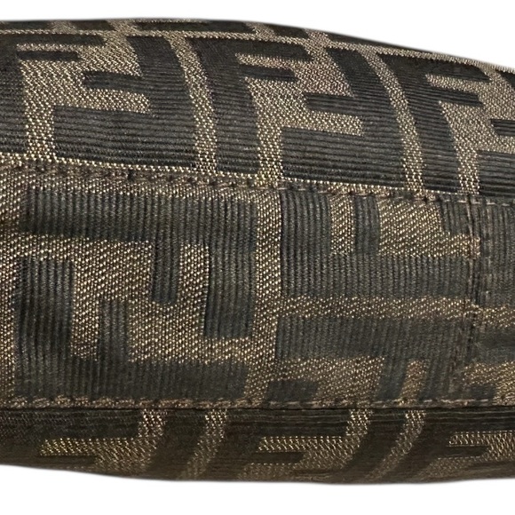 Vintage Fendi Brown and Tan Baguette Shoulder Bag - Picture 8 of 15